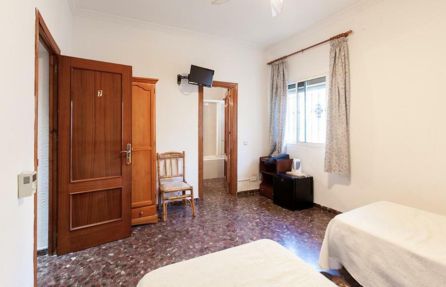 Hostal Sol Y Mar Nerja Ngoại thất bức ảnh